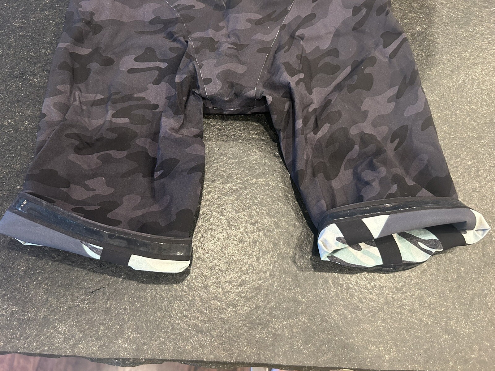 VENZO closed back tech Competition Swim Suit women Bk camo size 26 – Great Cond
