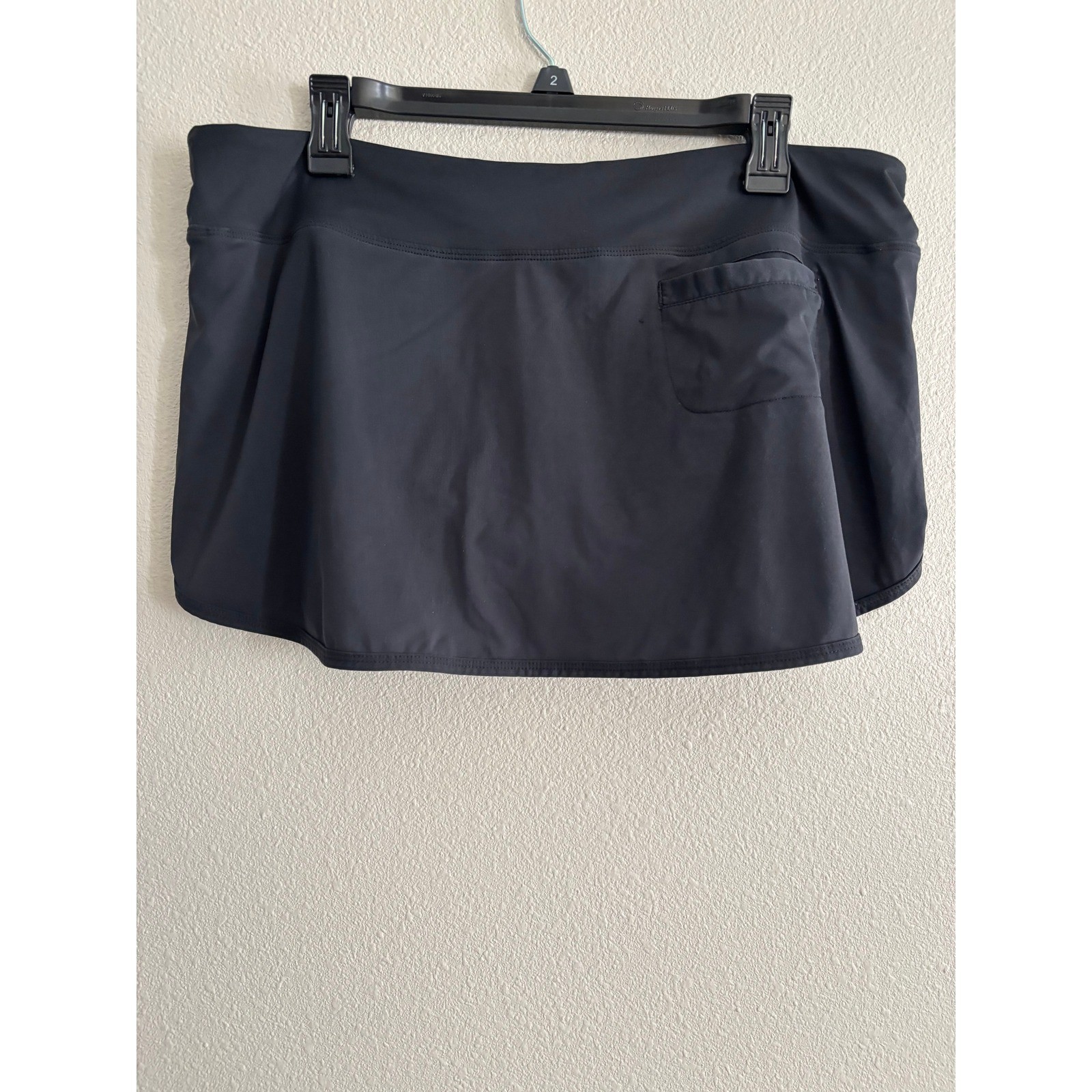 Athleta Kata Swim Skirt Womens Large Black Resort Vacation Tropical Athletic