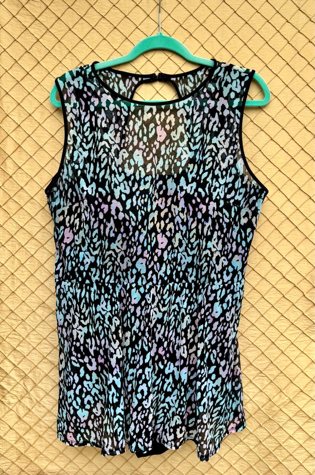 Torrid Women’s Size 3 (DD/F) Aqua animal Print Convertible One Piece Swimsuit