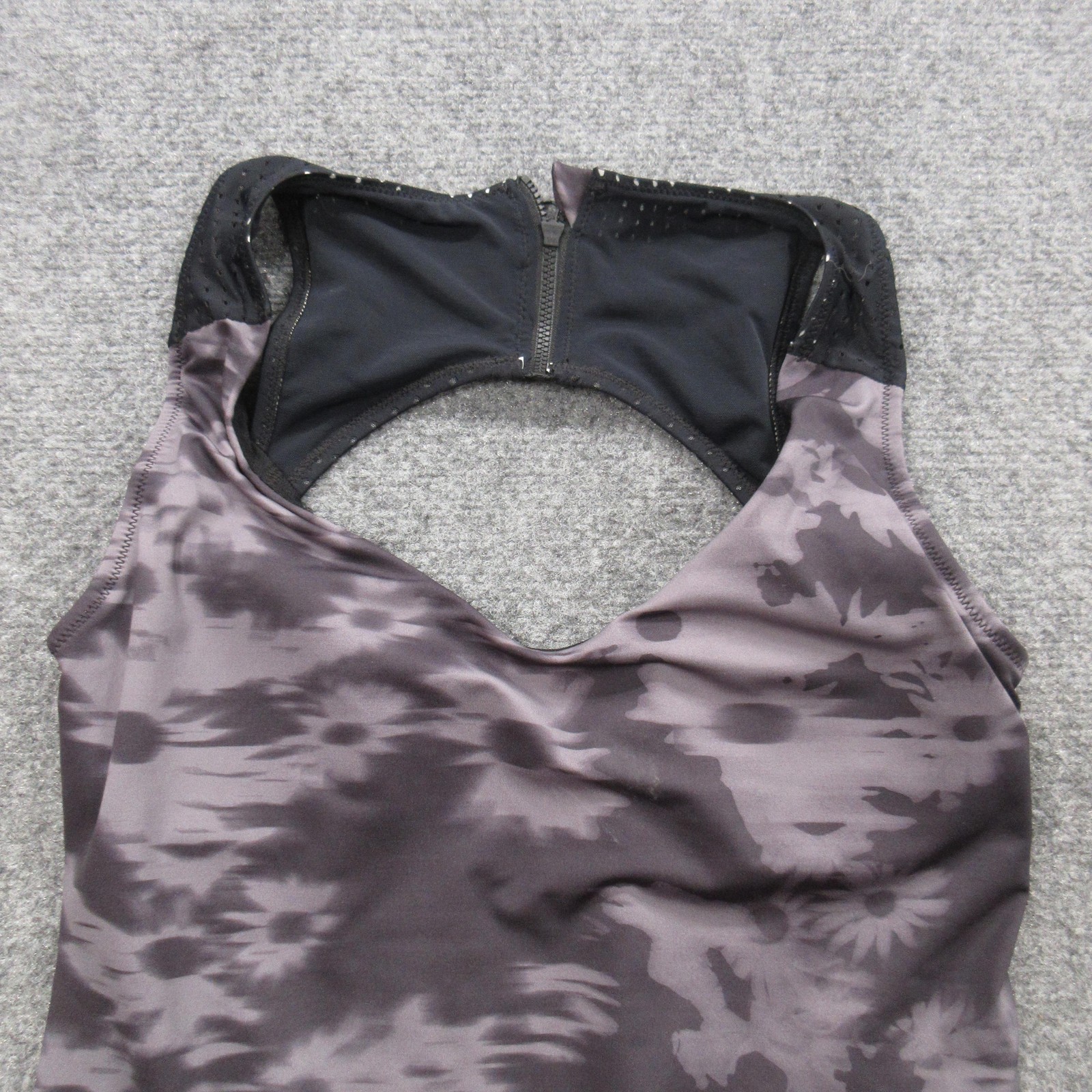 Nike Women’s One Piece Swimsuit Large Black Floral Zip Back Racer Athletic Suit
