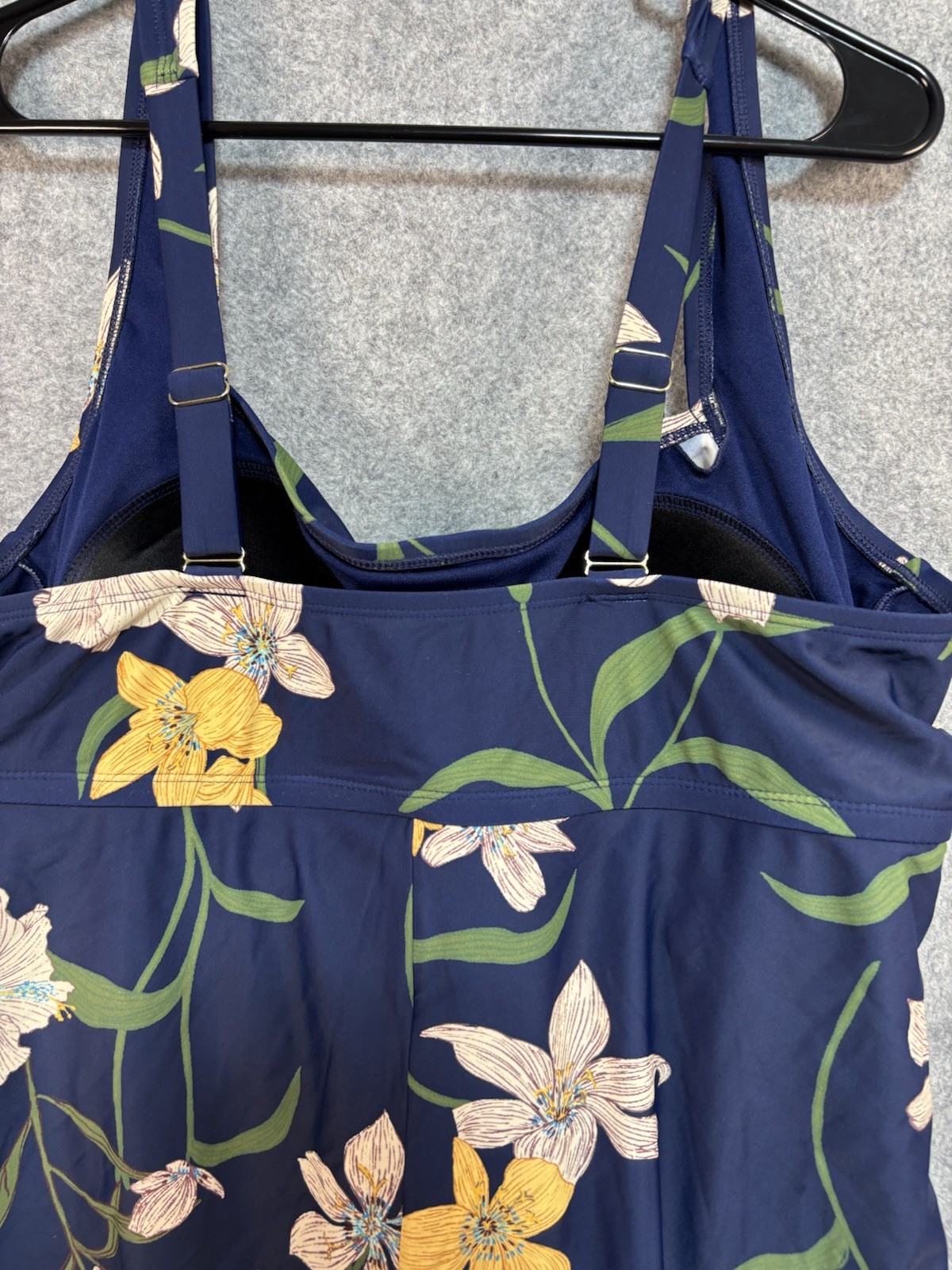 New Shade Shore, Bathing Suit Size 18 Full Seat Coverage Print Floral