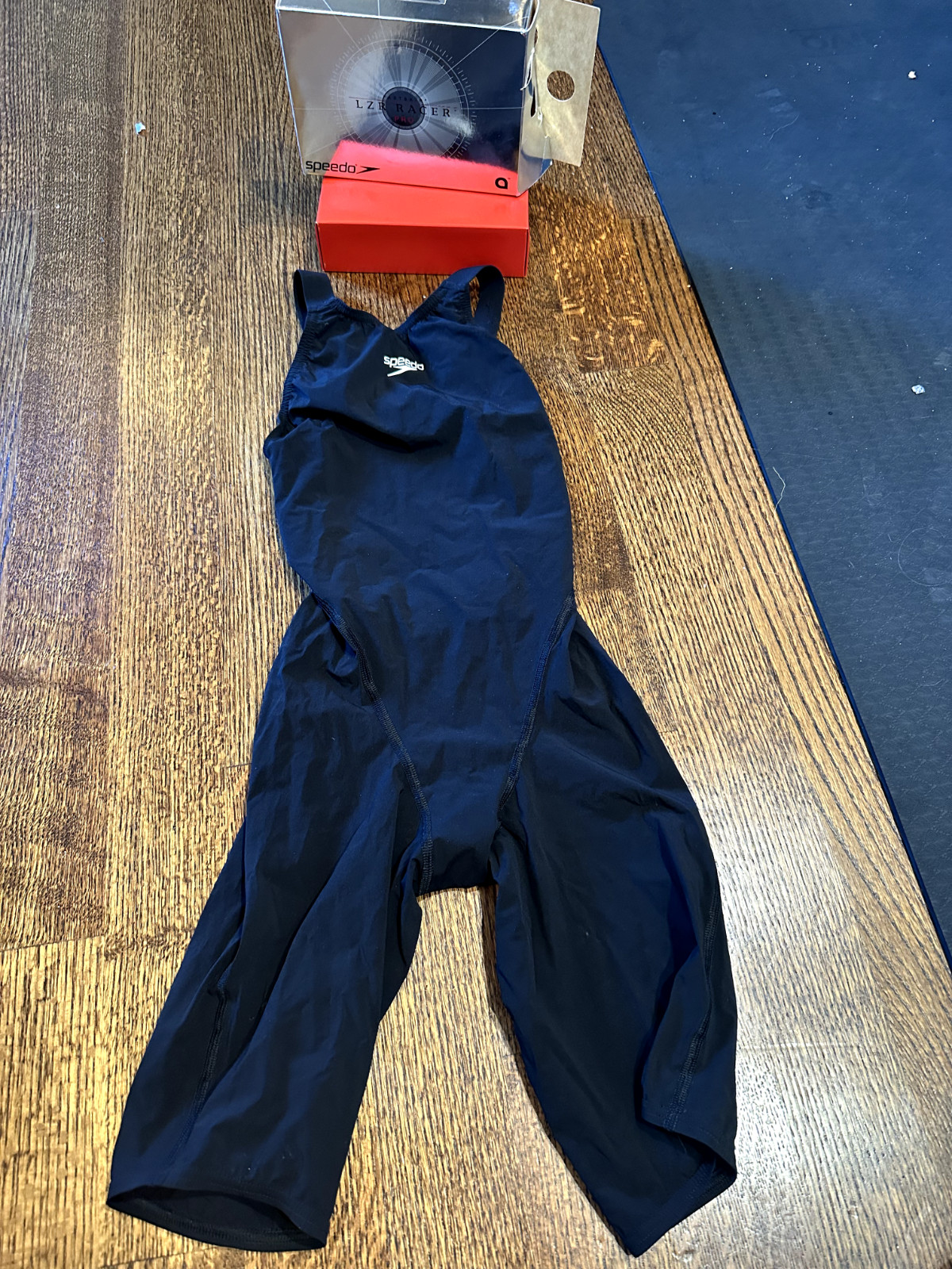 NEW Speedo LZR Racer Pro Recordbreaker Kneeskin – Black, Open Back, Size 25