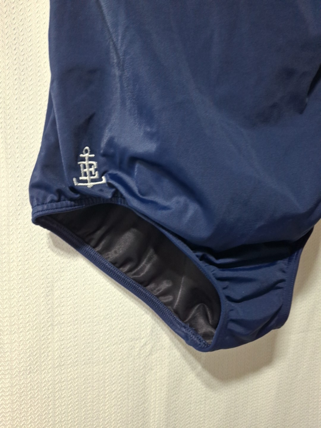 Lands End Womens Navy One Piece Swimsuit 10 M Tugless Anchor 455012 Spandex Suit