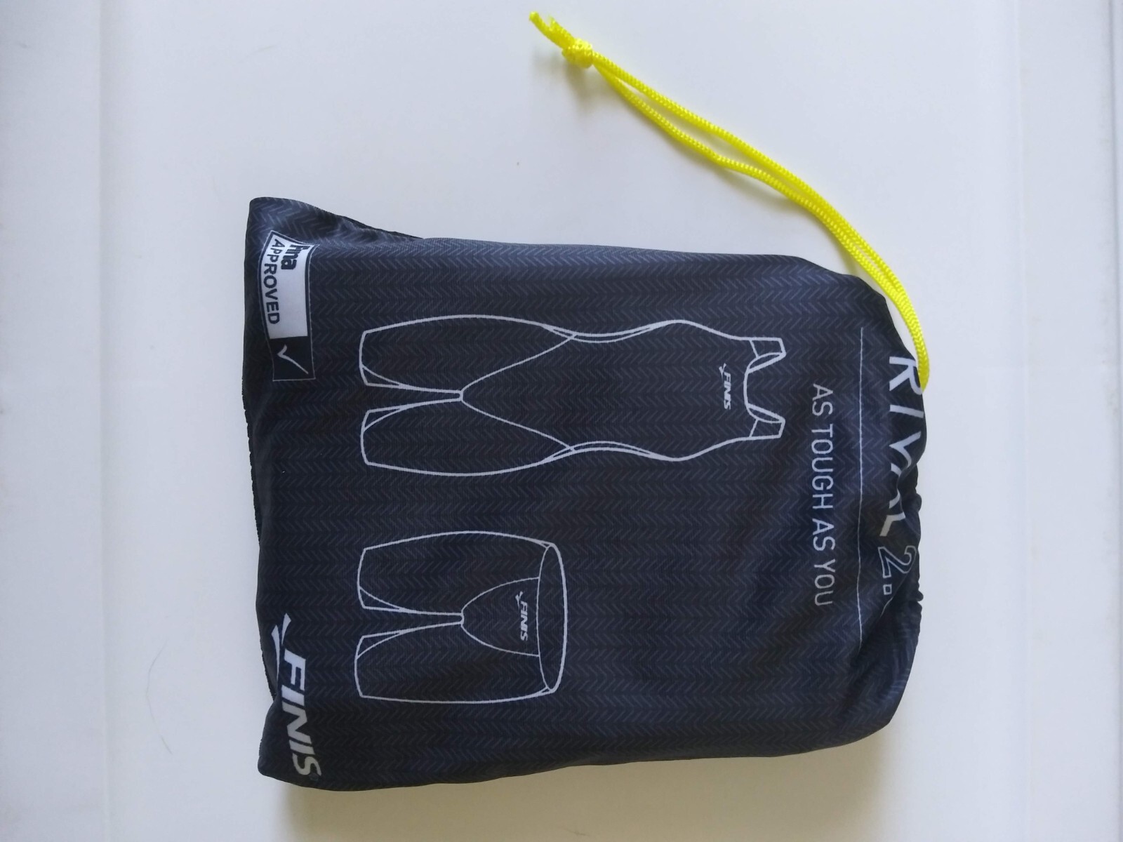  Finis Rival 2.0 open back brand new tech suit. Black, size 22. Tech suit women