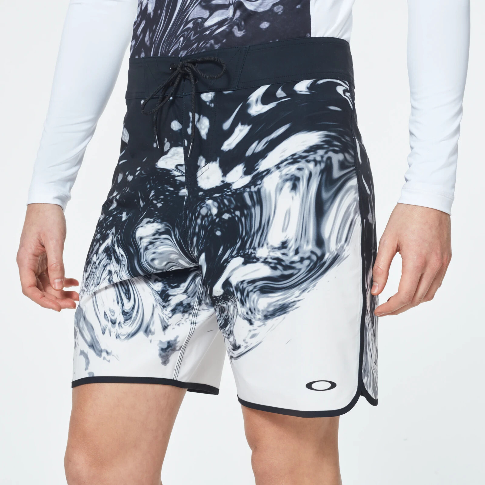 Oakley Marbled Boardshorts – Men’s size 30