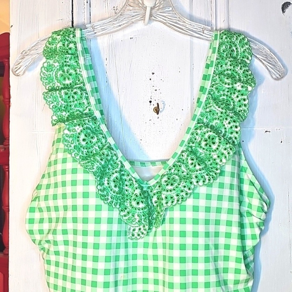 Lands’ End Womens Checked Green White Eyelet Ruffled One Piece Swimsuit 16W