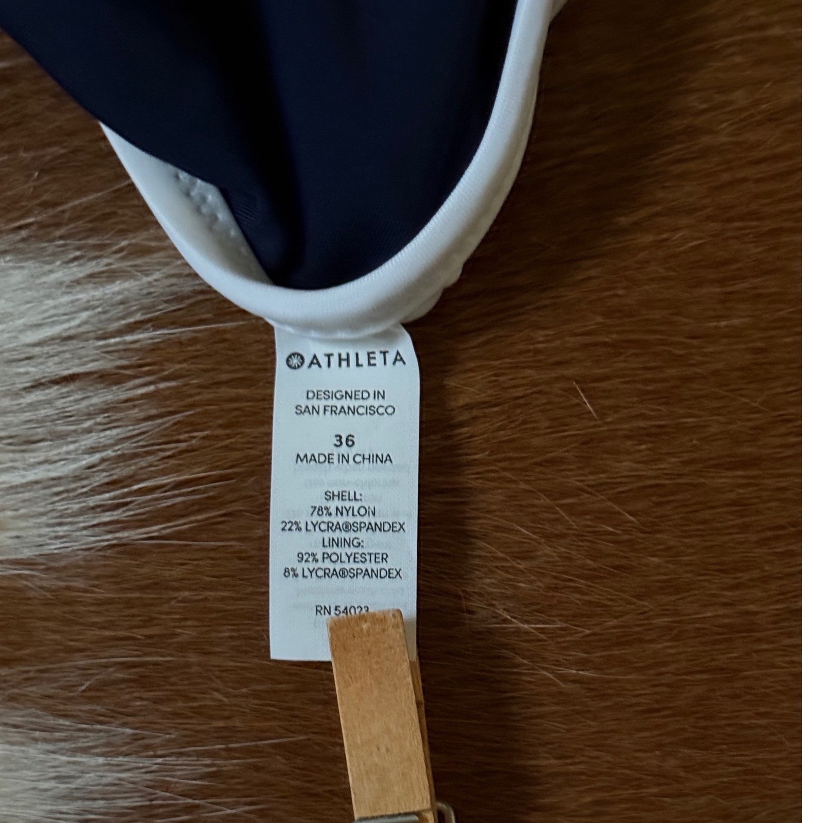 Athleta Freestyle Colorblock One Piece Swimsuit Swim Water Sports Resort L/36