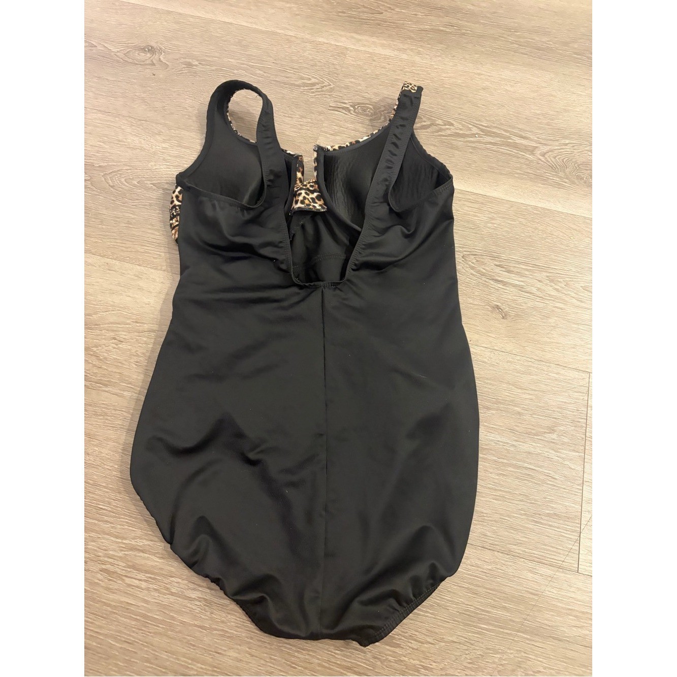Miraclesuit escape lioness underwire one piece slimming swimsuit bathing suit XL