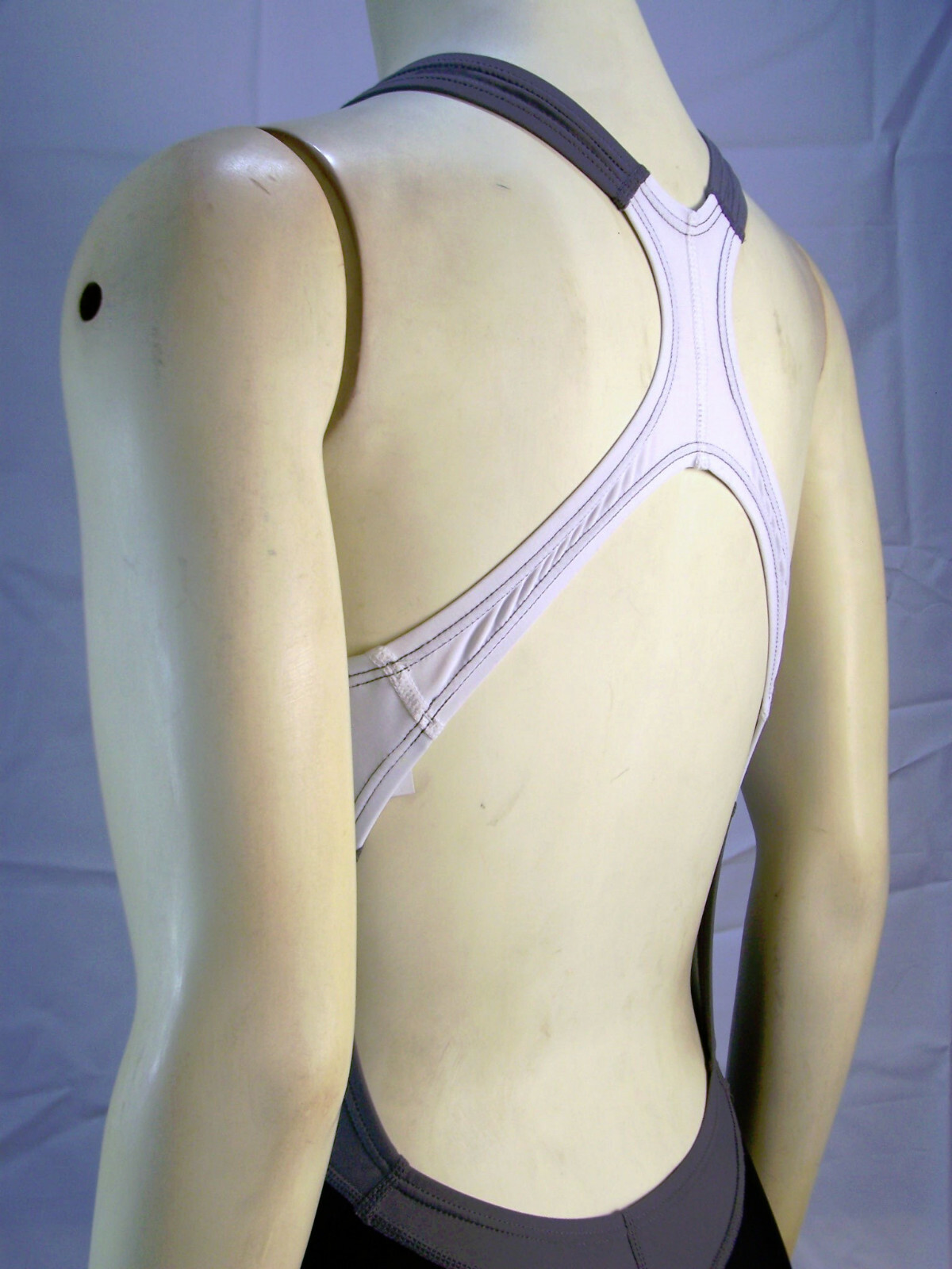 Nike Women’s Spandex Nylon One Piece Swimsuit 34/WMS 8 Black Gray AC-105