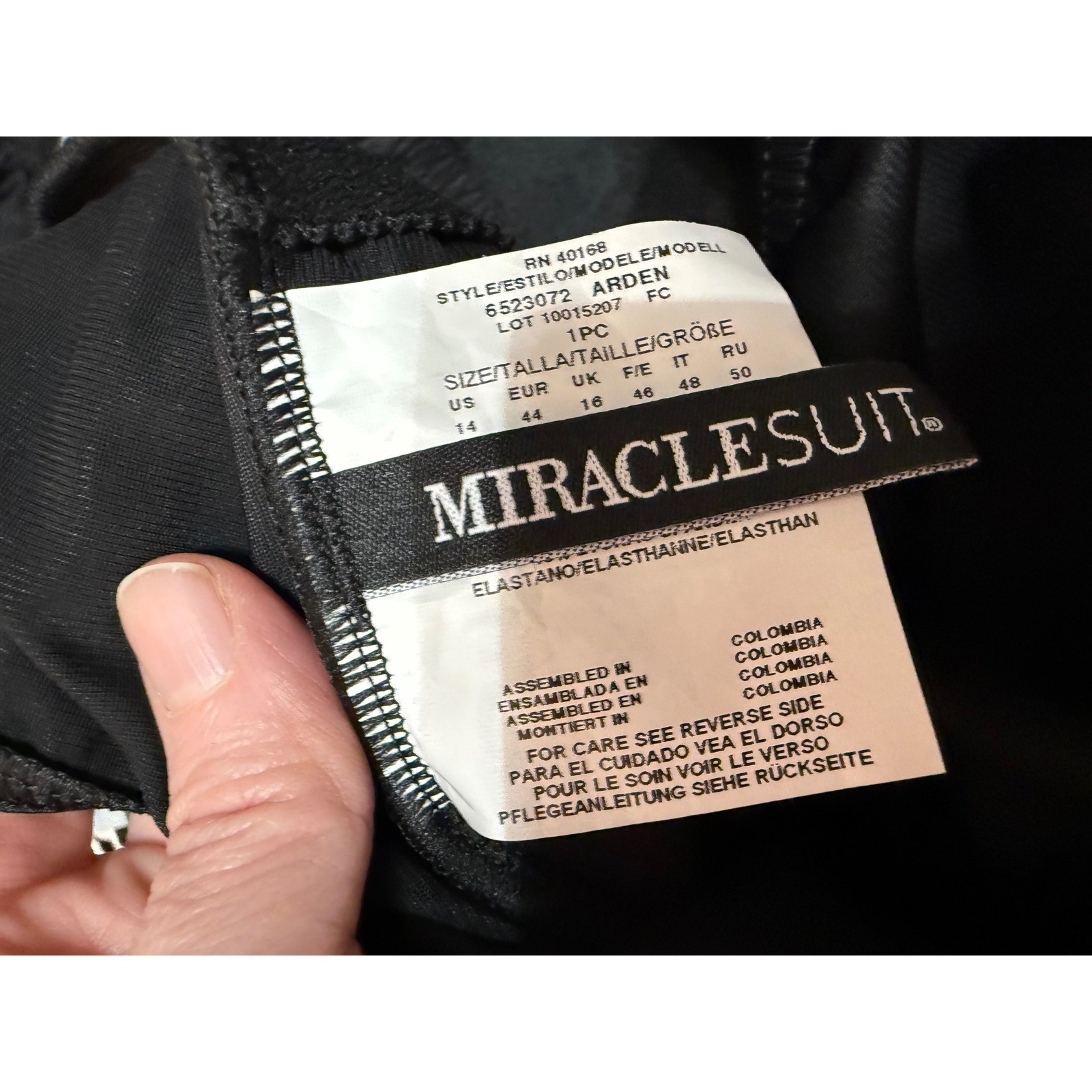 Miraclesuit Arden Black Tummy Control Keyhole One Piece NWT Size 14