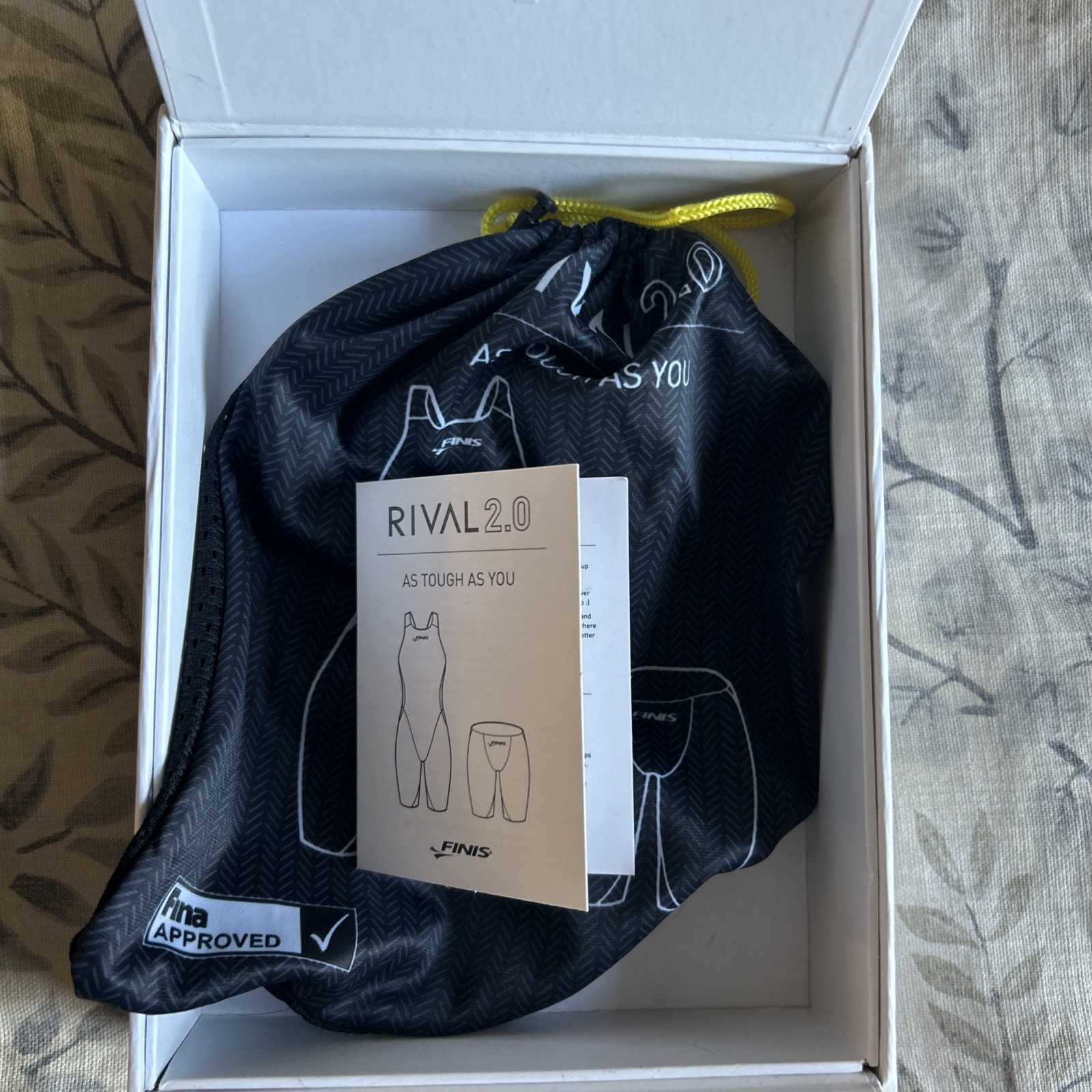 FINIS Women’s Rival 2.0 Closed Back Kneeskin Tech Suit Swimsuit Size 32