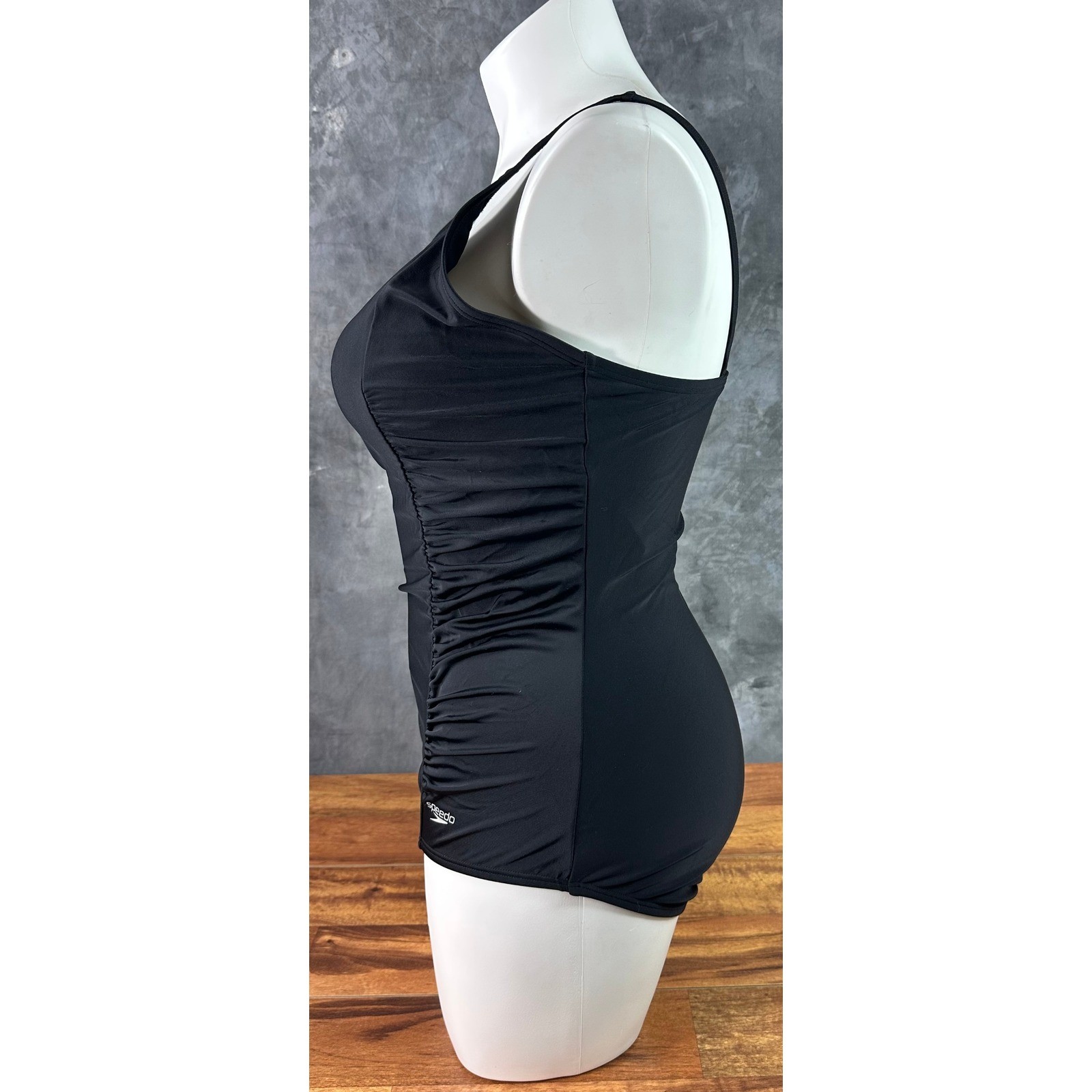 Speedo Women’s Style # 7722256 Black Ruched 1 Pc Swimsuit sz XXL (16257) NEW