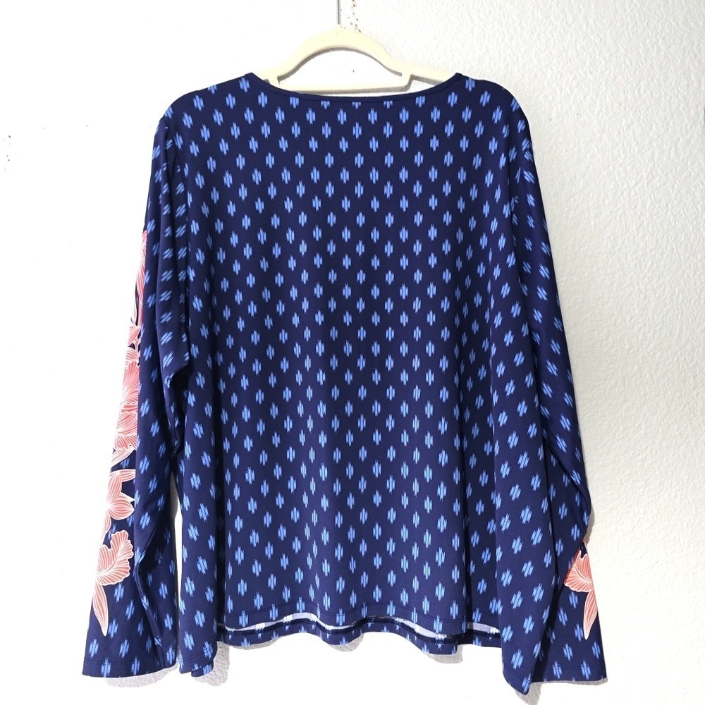 Lands’ End blue ikat print athletic swim shirt red flower Sleeves Rash Guard 3X