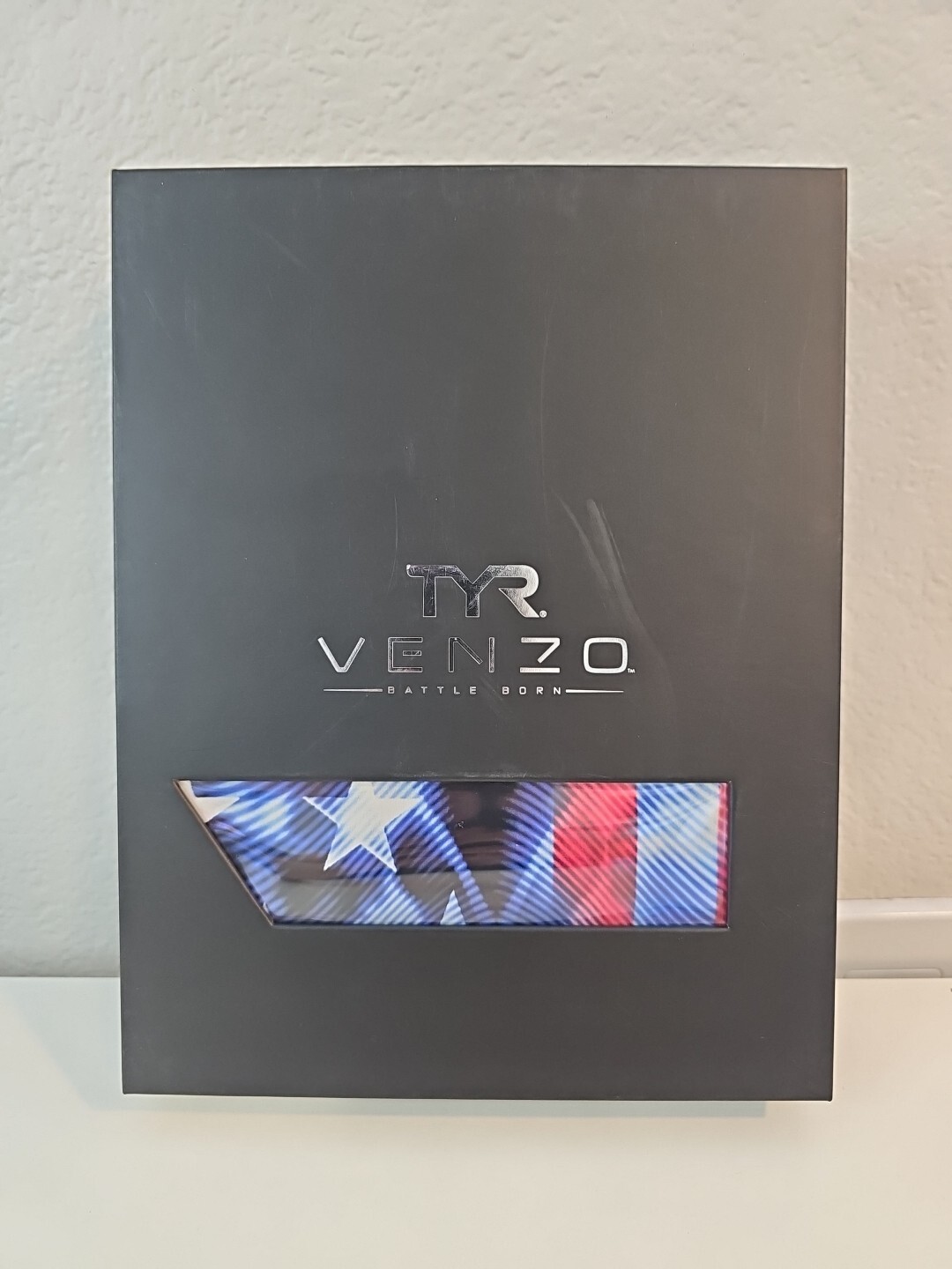 BRAND NEW | TYR | Venzo Genesis USA | Swimwear | Closed Back | Womens 32