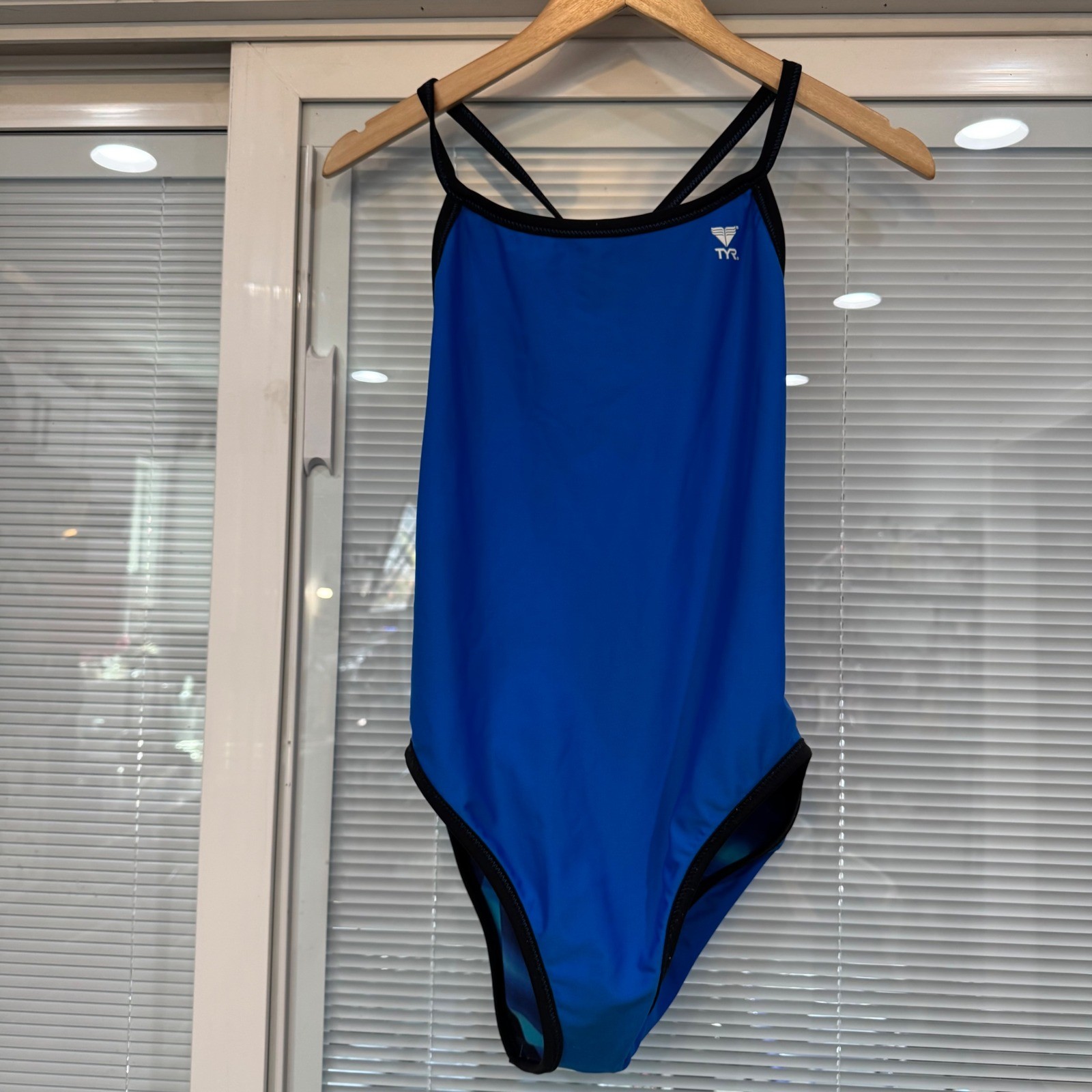 TYR Womens One Piece Competition Training Durafast Diamondfit Swimsuit Size 28