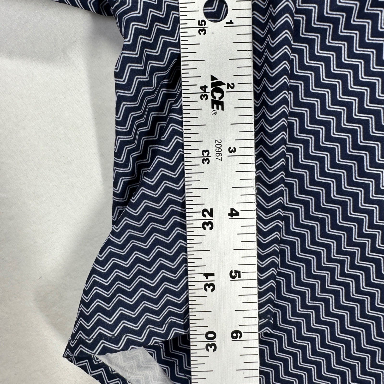 New Carve Designs Paddle Board Swim Shorts 4 Navy Blue Chevron Zig Zag Coastal
