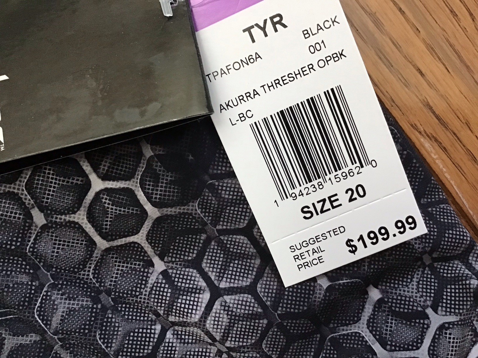 New TYR THRESHER Akurra Women Size 20 Gray Swimsuit Compression (T1-4)