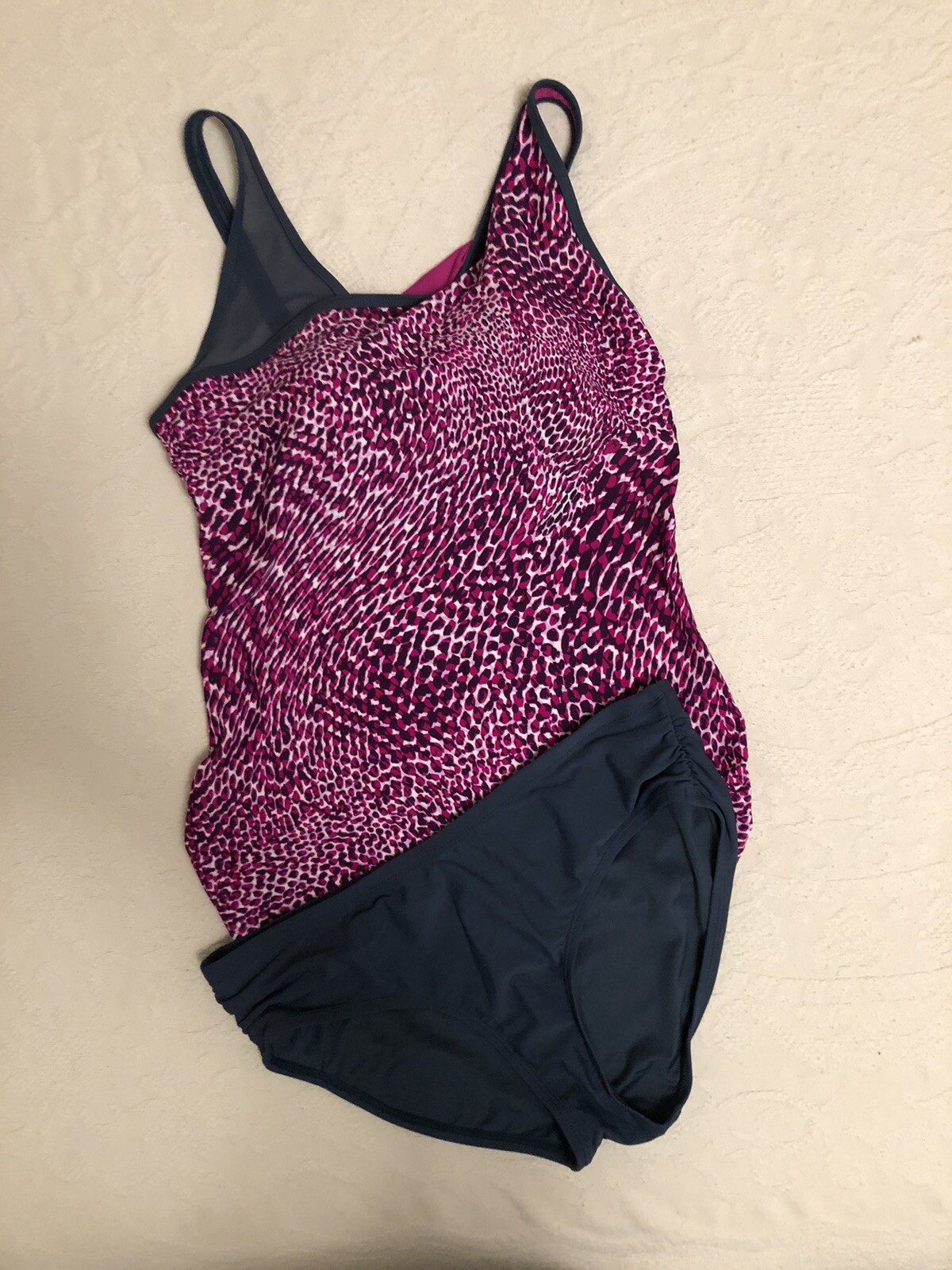 NWOT Free Country 2 Piece Women’s Swim Suit-Never Worn,TopM,BottomL,Fuchsia/Grey