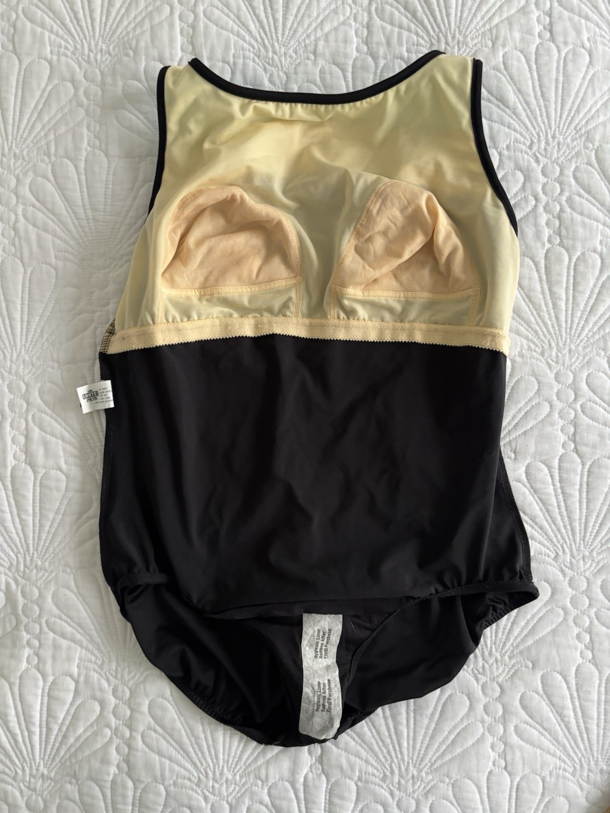 NEW!Women’s 18W MIRACLESUIT Bathing Suit by Swim Shaper Black/Aqua/White Has Tag