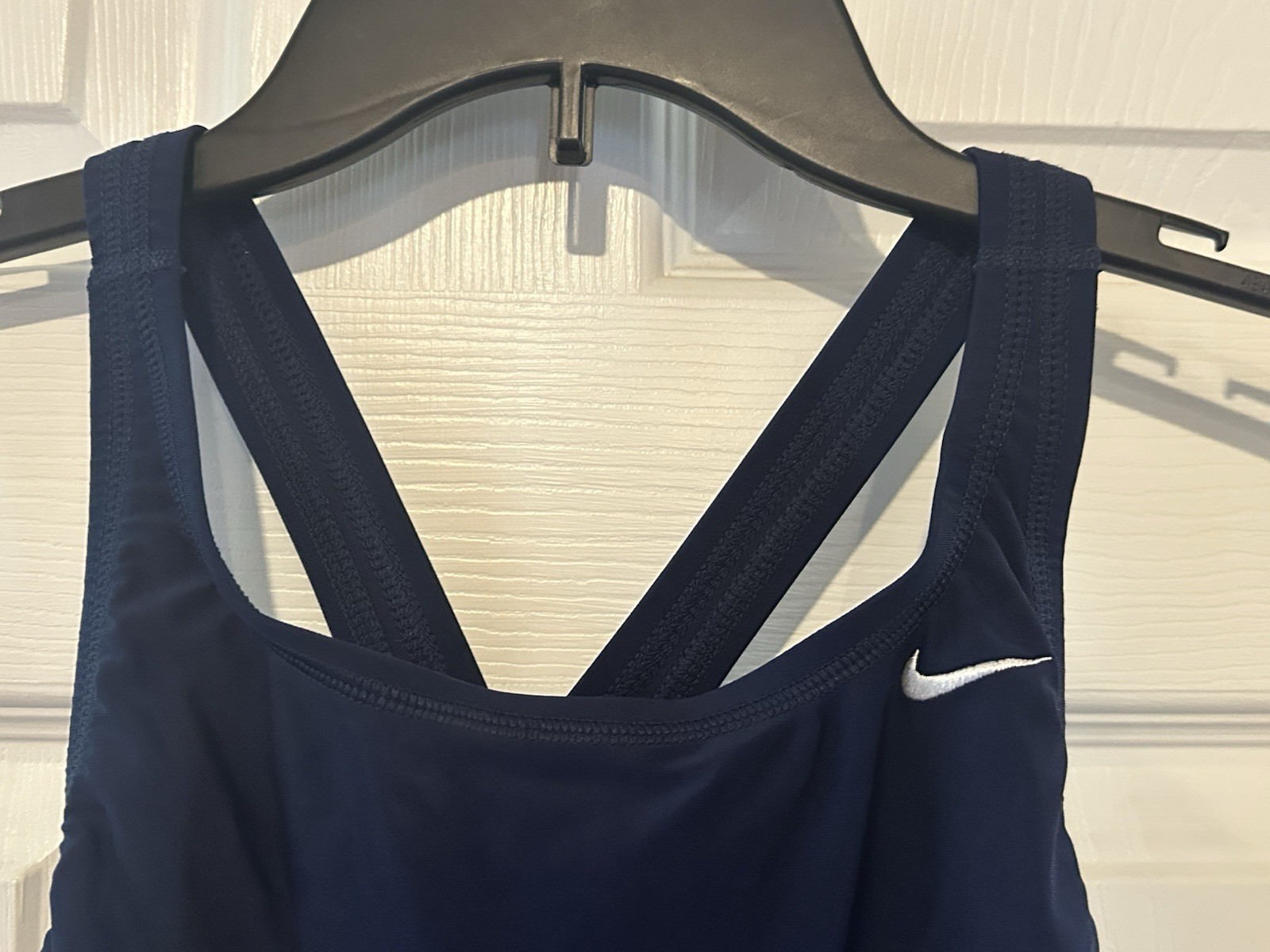Nike Women’s HydraStrong Solid Fastback One-Piece Navy Blue Swimsuit 32/6