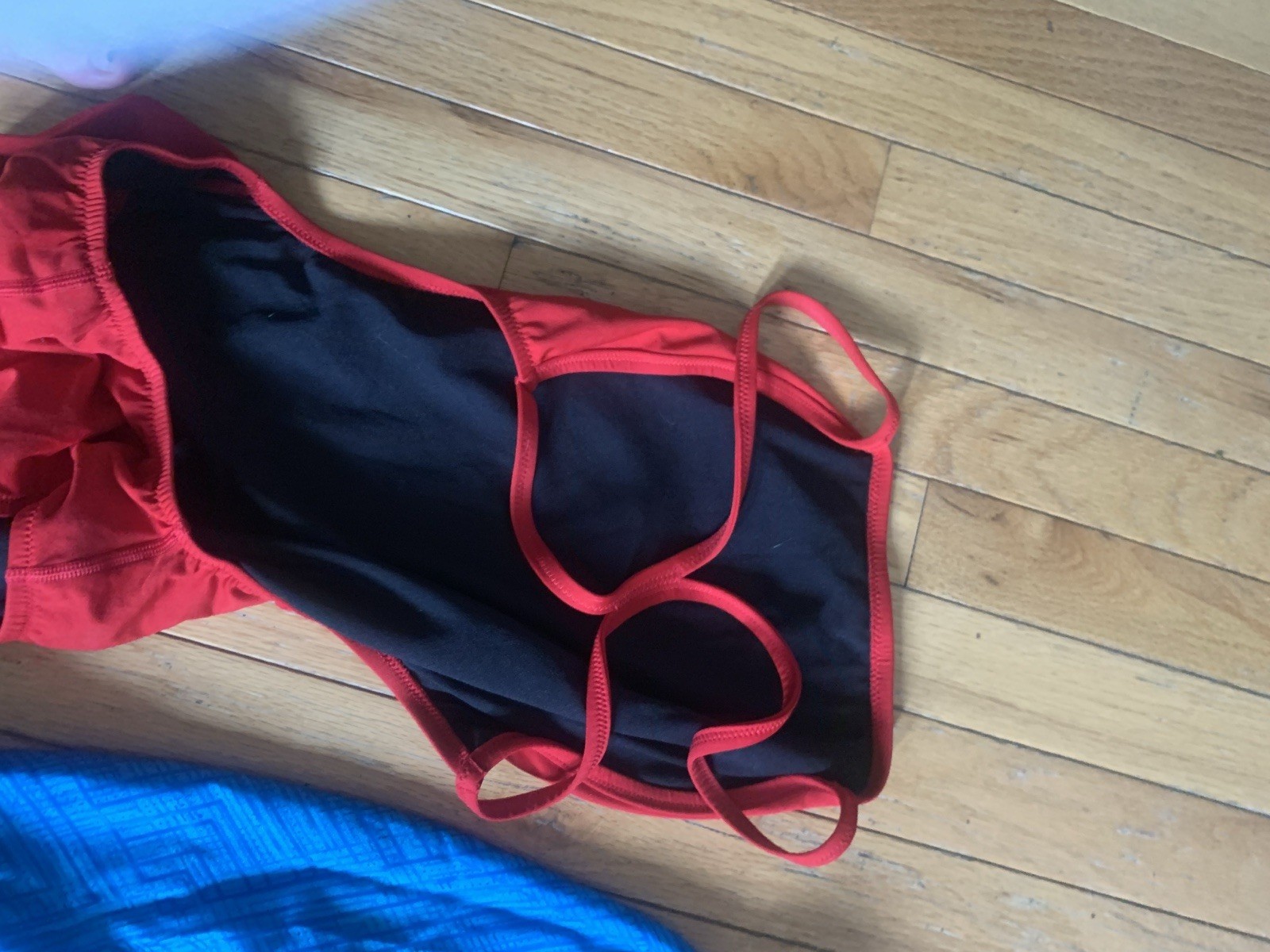 4 ladies suits size 36